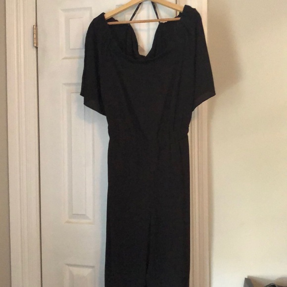 Off the shoulder Jumpsuit - Picture 2 of 3